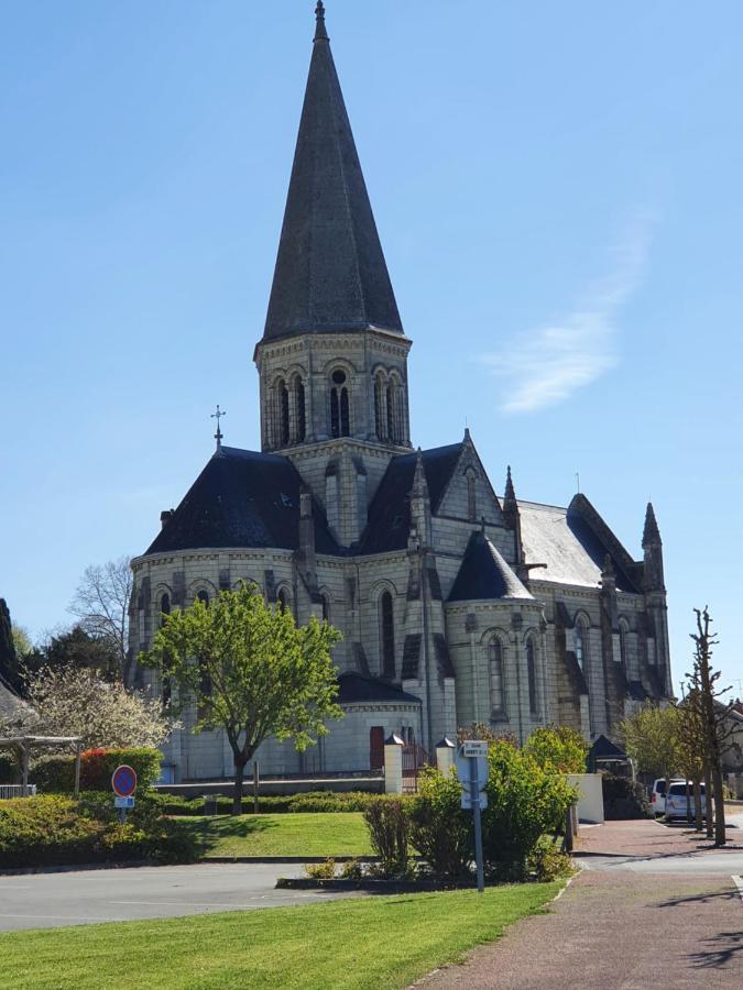 Le Gite Du Puits Aubert Breze Zewnętrze zdjęcie